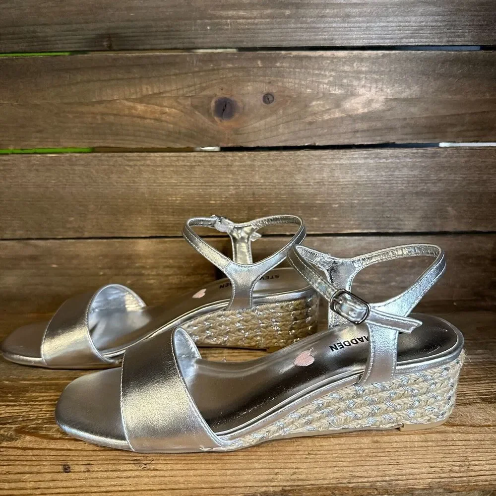 Steve Madden size 4y